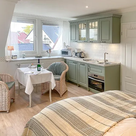 Haus Midsommer Apartamento