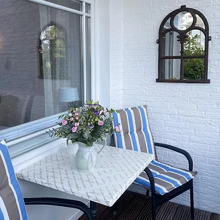 Haus Midsommer * 蒂门多弗施特兰德